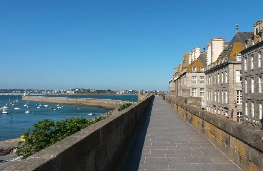 Appartement 3 pieces 95 m2 à Saint-Malo Intra-Muros