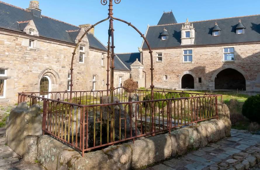 Manoir de prestige en pointe Bretonne