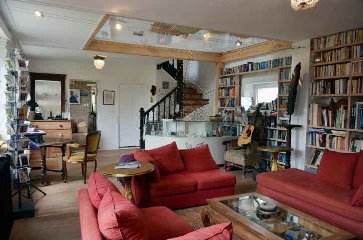 Salon
