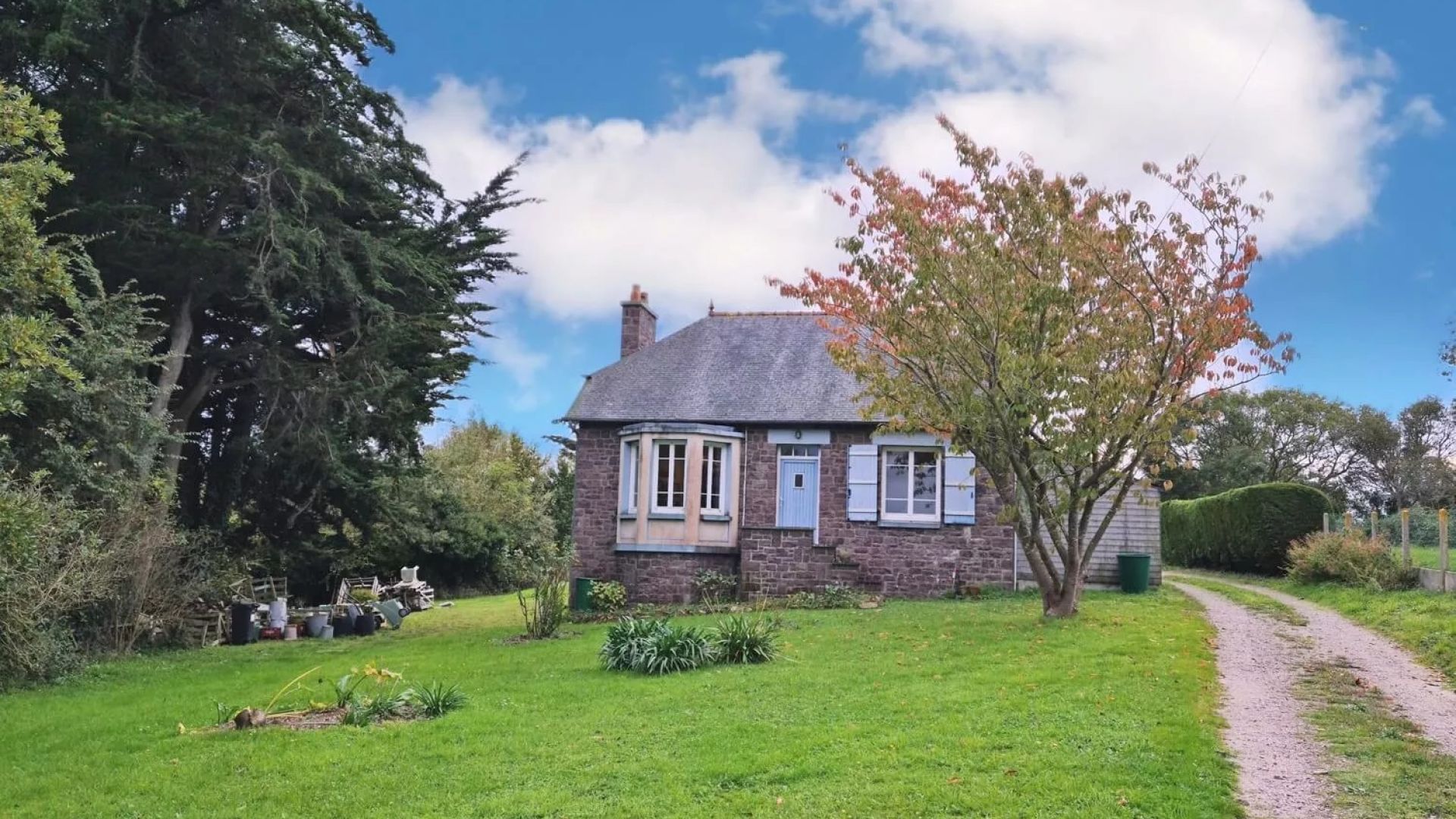 CHARMANTE MAISON EN PIERRES A PLEVENON