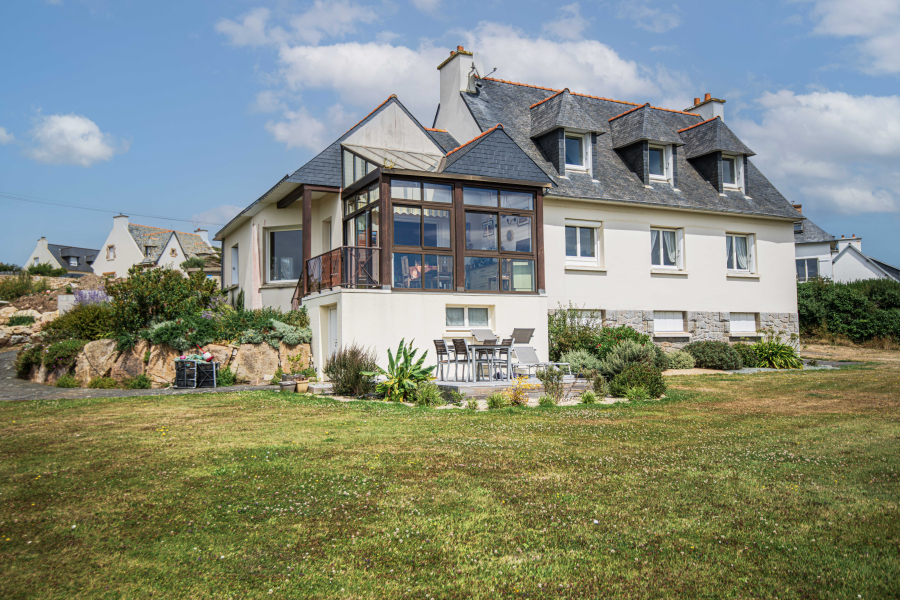 Maison sur une île avec vue mer