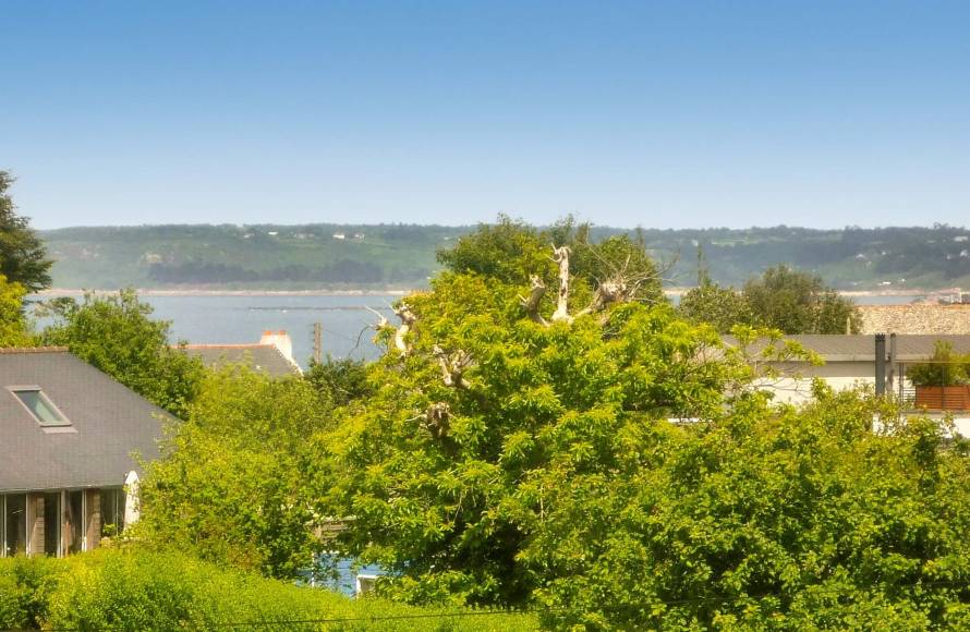 APPARTEMENT DUPLEX VUE MER A LOCQUIREC