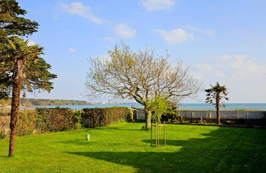 Maison pieds dans l'eau, vue mer à la Forêt-Fouesnant