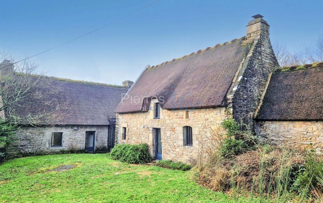A vendre Propriété 9 pièces  +/- 196 m² THEIX NOYALO