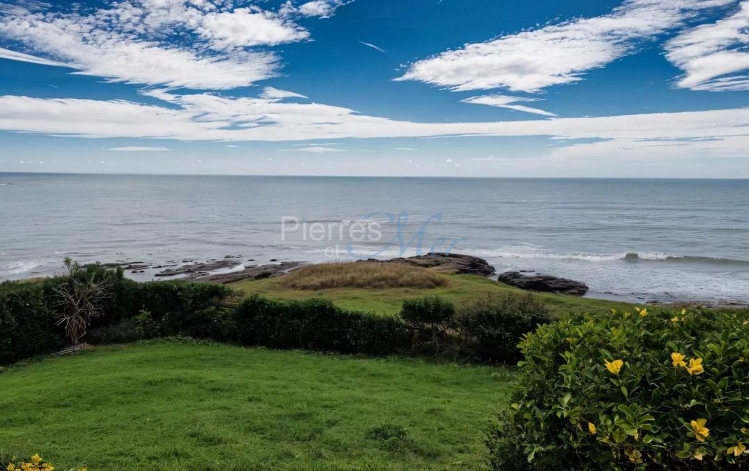 A vendre Maison  de prestige 6 pièces  +/- 112 m² ST GILDAS DE RHUYS