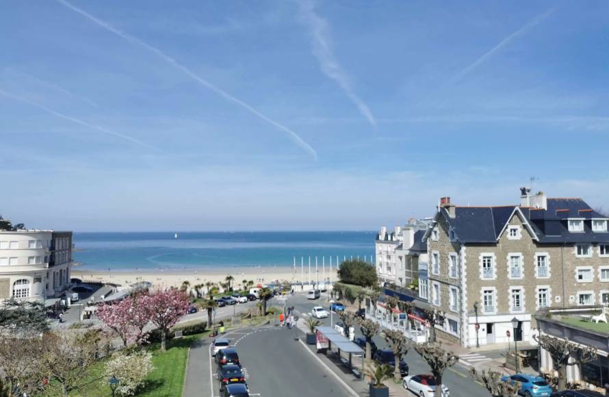 Appartement avec vue mer et terrasse Dinard centre
