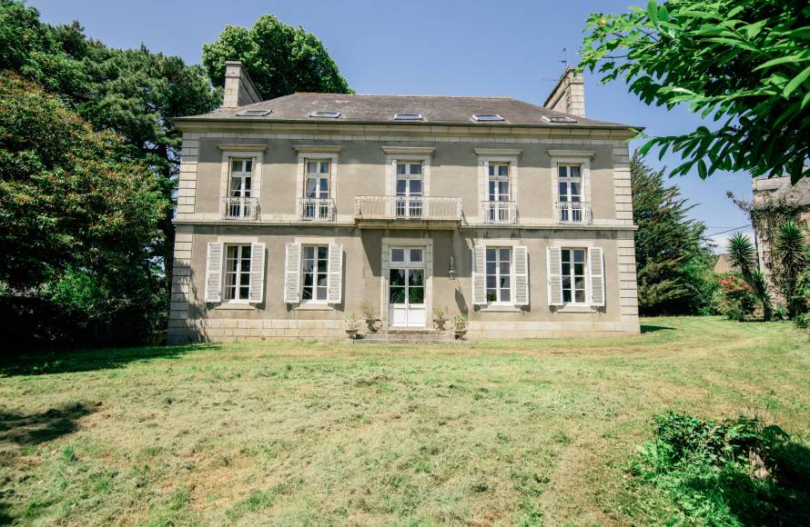 Manoir du XIX° siècle en centre-ville