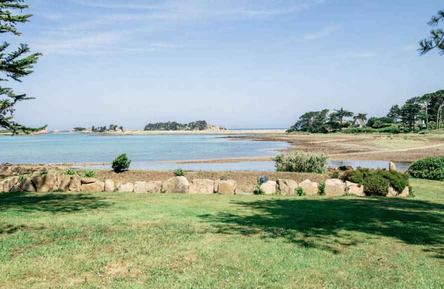 Maison de caractère les pieds dans l'eau