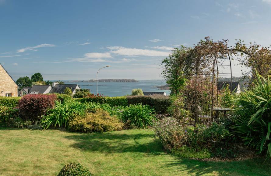 Maison vue mer et plage à pieds Perros Guirec