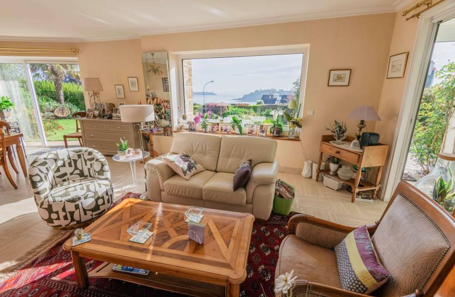 Maison vue mer et plage à pieds Perros Guirec