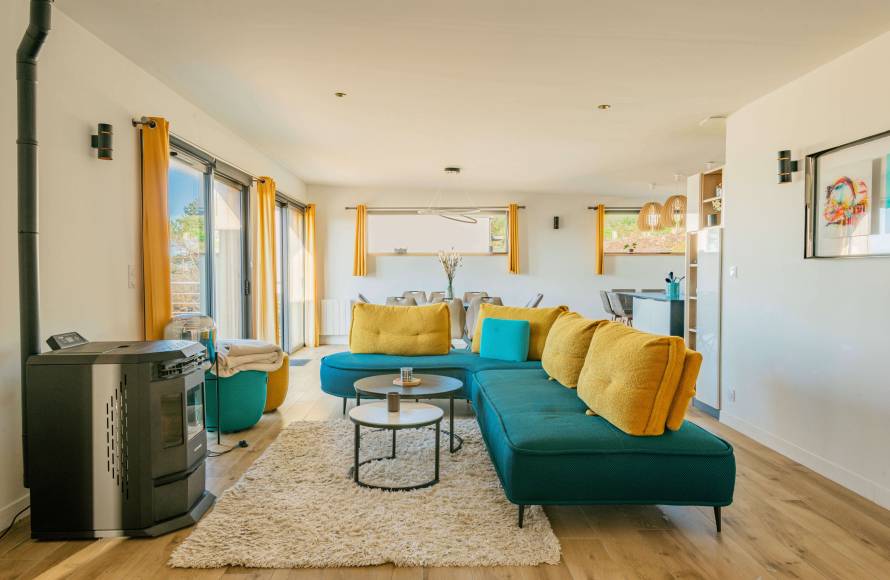 Villa d'architecte avec piscine intérieure et plage à pieds