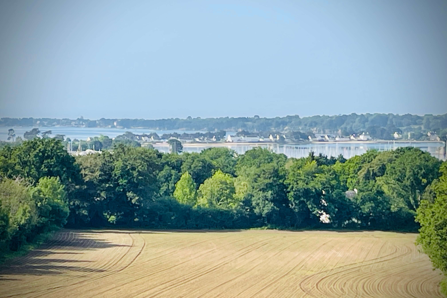 Maison lumineuse avec vue mer partielle La Fôret Fouesnant