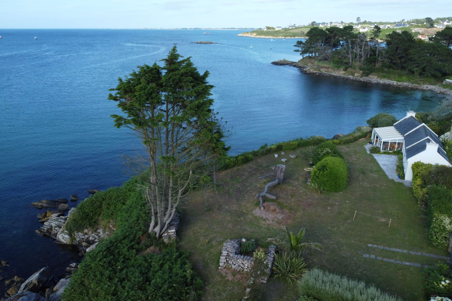 Maison de plain-pied, vue mer exceptionnelle, accès direct à la plage