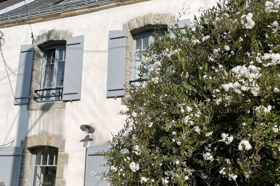 Maison de pêcheur les pieds dans l'eau Belz, Ria d'Étel