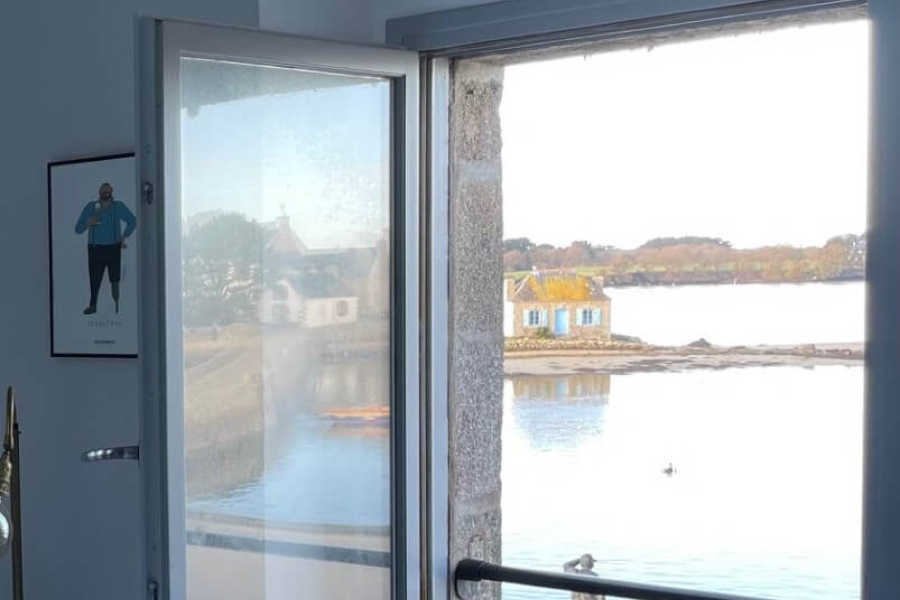 Maison de pêcheur les pieds dans l'eau Belz, Ria d'Étel
