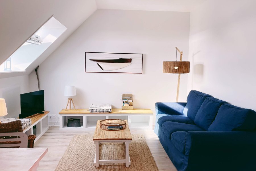 Au coeur de Kerity charmant appartement rénové, au calme, vue mer et plage 100 mètres
